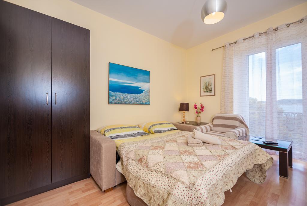 Vera Apartments With Sea View And Old Town View Zadar Bagian luar foto